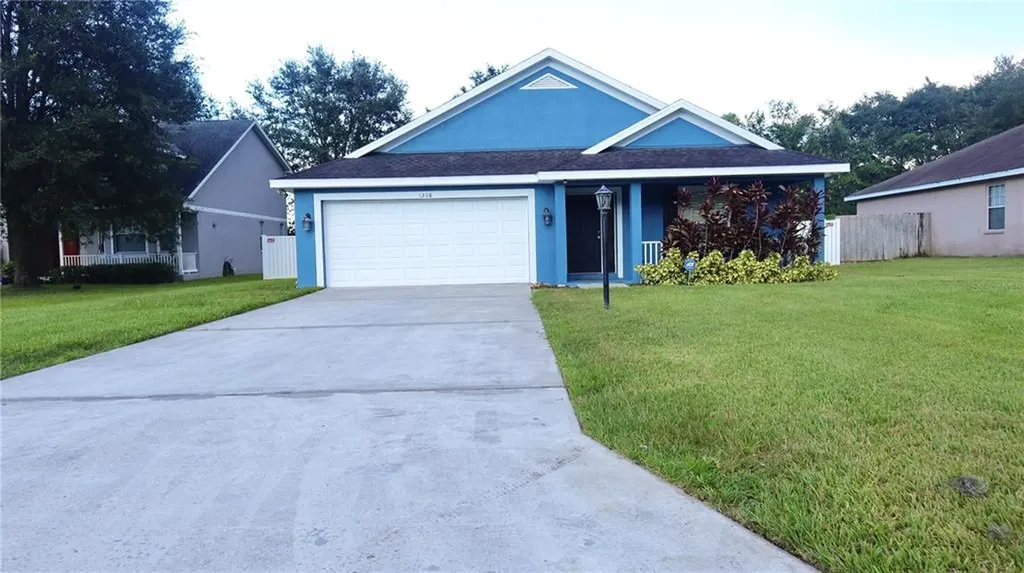 1208 Camarosa Lane Plant City FL 33563