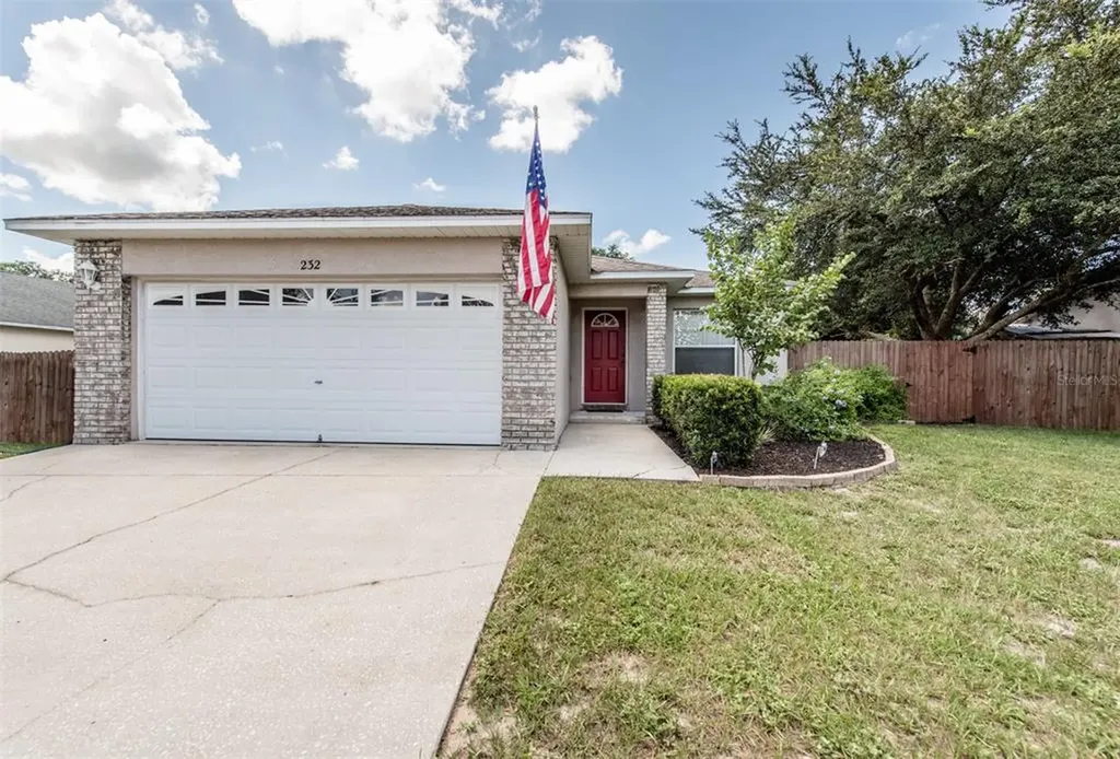 232 Boca Ciega Road Mascotte FL 34753