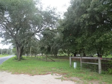 1942 NE 145th Avenue Road Silver Springs FL 34488