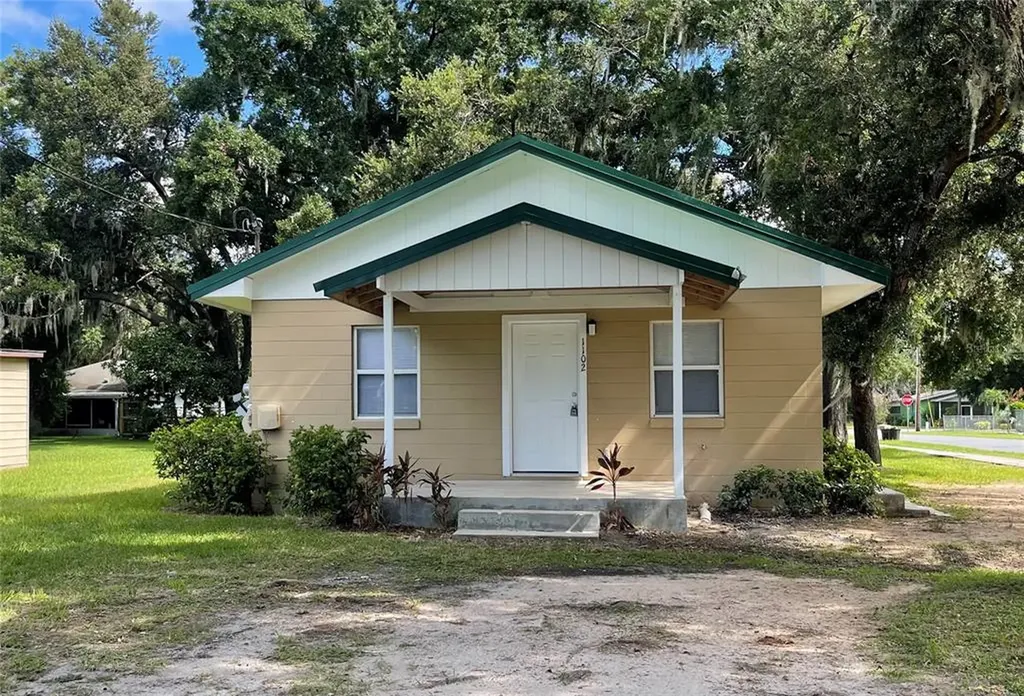 1102 W Ball Street Plant City FL 33563