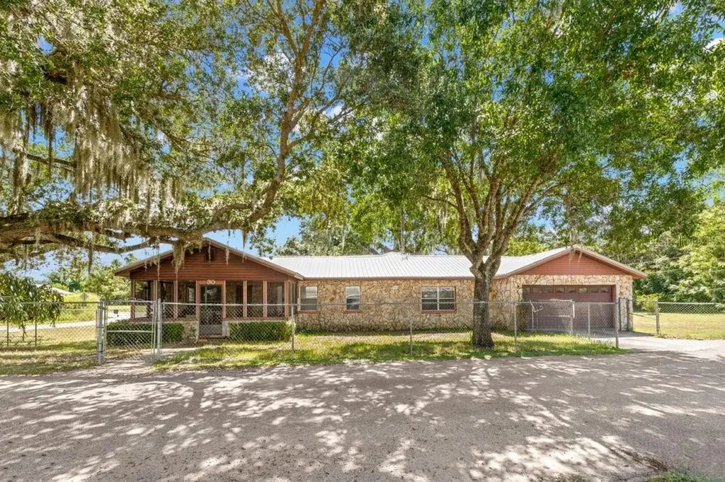 30 Hall Street Frostproof FL 33843