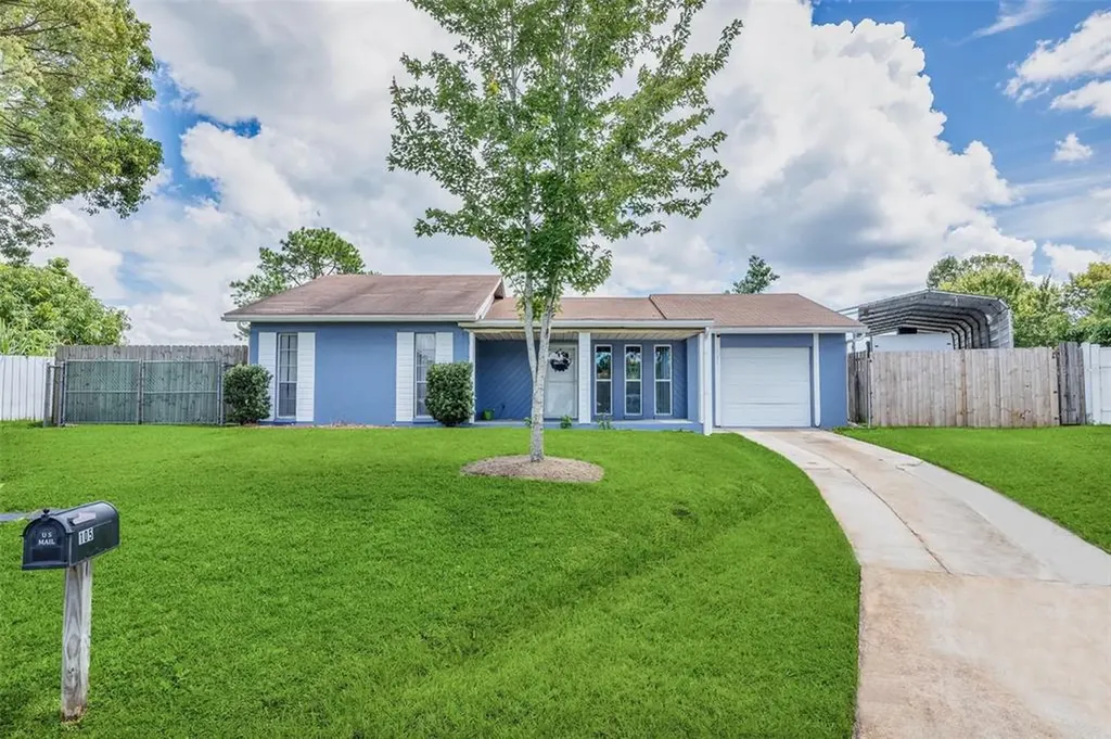 105 Zinnia Court Kissimmee FL 34743