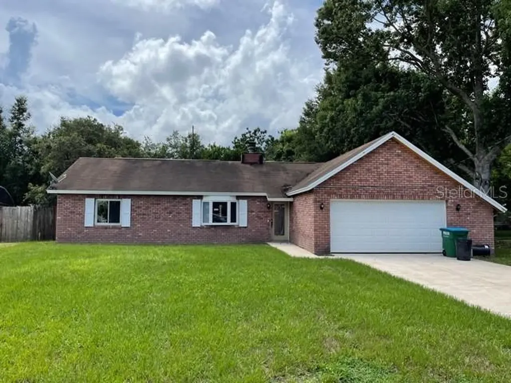 477 Gaspar Avenue Deltona FL 32725