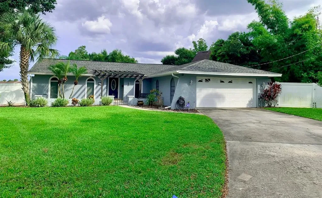 1709 Pineberry Court Lakeland FL 33803