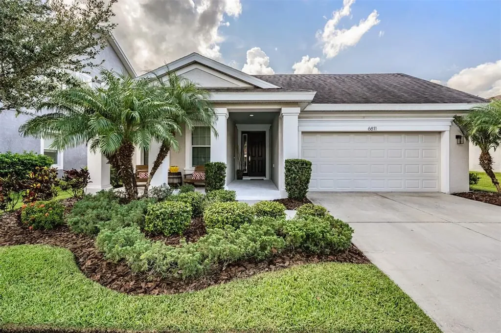 6811 Park Strand Drive Apollo Beach FL 33572