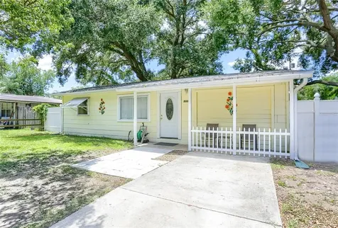 5320 71st Way N St Petersburg FL 33709