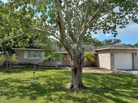 5610 30th Avenue N St Petersburg FL 33710