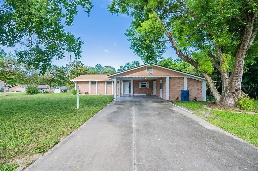 2200 Parkview Avenue Orange City FL 32763
