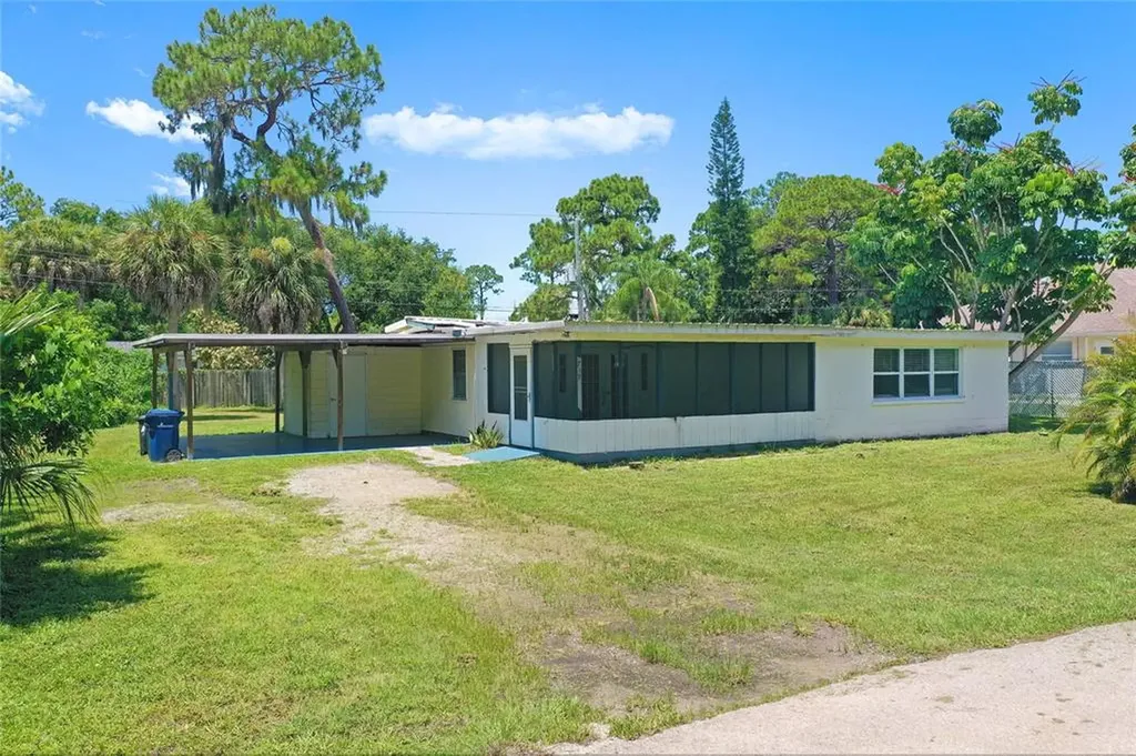 739 Palmetto Street Englewood FL 34223
