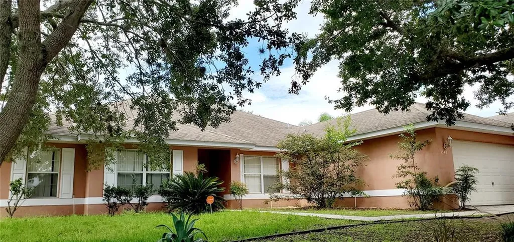 1340 Laurel Hill Drive Clermont FL 34711