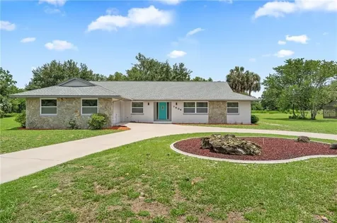 7606 W Golf Club Street Crystal River FL 34429