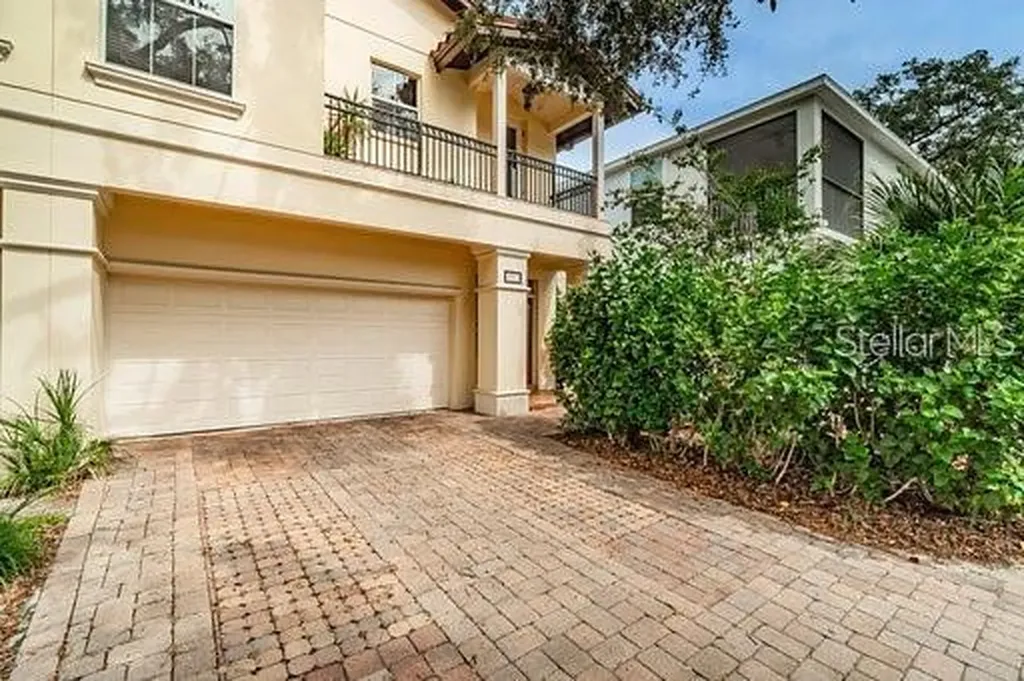 4604 W Fig Street Tampa FL 33609