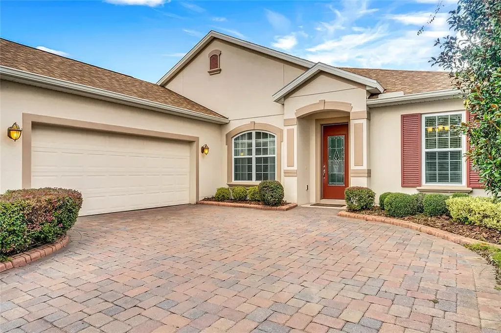 1631 Victoria Gardens Drive Deland FL 32724