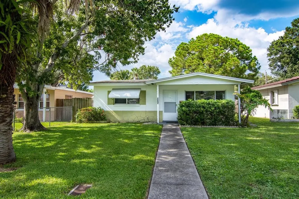 5713 16th Avenue N St Petersburg FL 33710