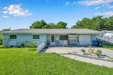 300 74th Avenue NE St Petersburg FL 33702