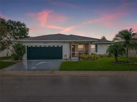 1927 Prairie Dunes Circle N Lakeland FL 33810