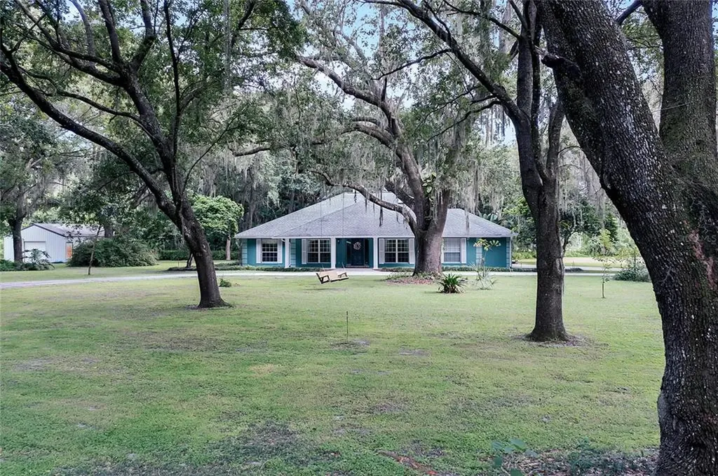 3355 Oakridge Drive Kissimmee FL 34746