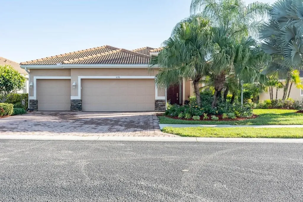 6190 Falcon Lair Drive North Port FL 34287