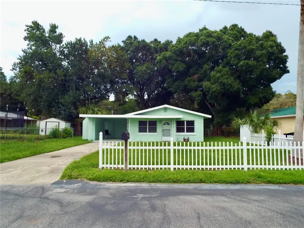 1402 Palm Drive Winter Haven FL 33884
