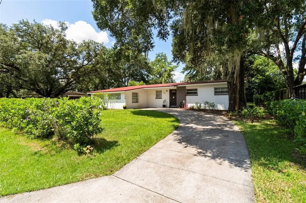 1136 SE 35th Avenue Ocala FL 34471