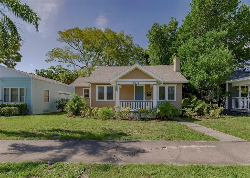 2042 Burlington Avenue N St Petersburg FL 33713