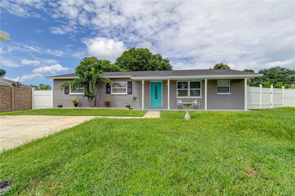 8346 81st Court Seminole FL 33777