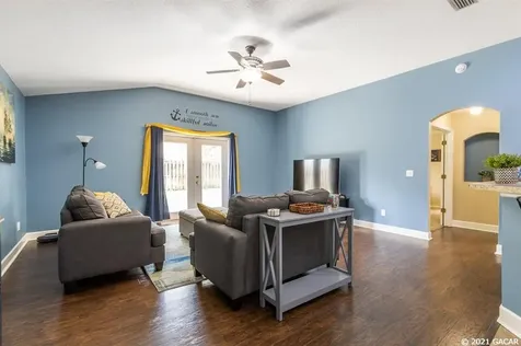 8133 NW 52nd Street Gainesville FL 32653
