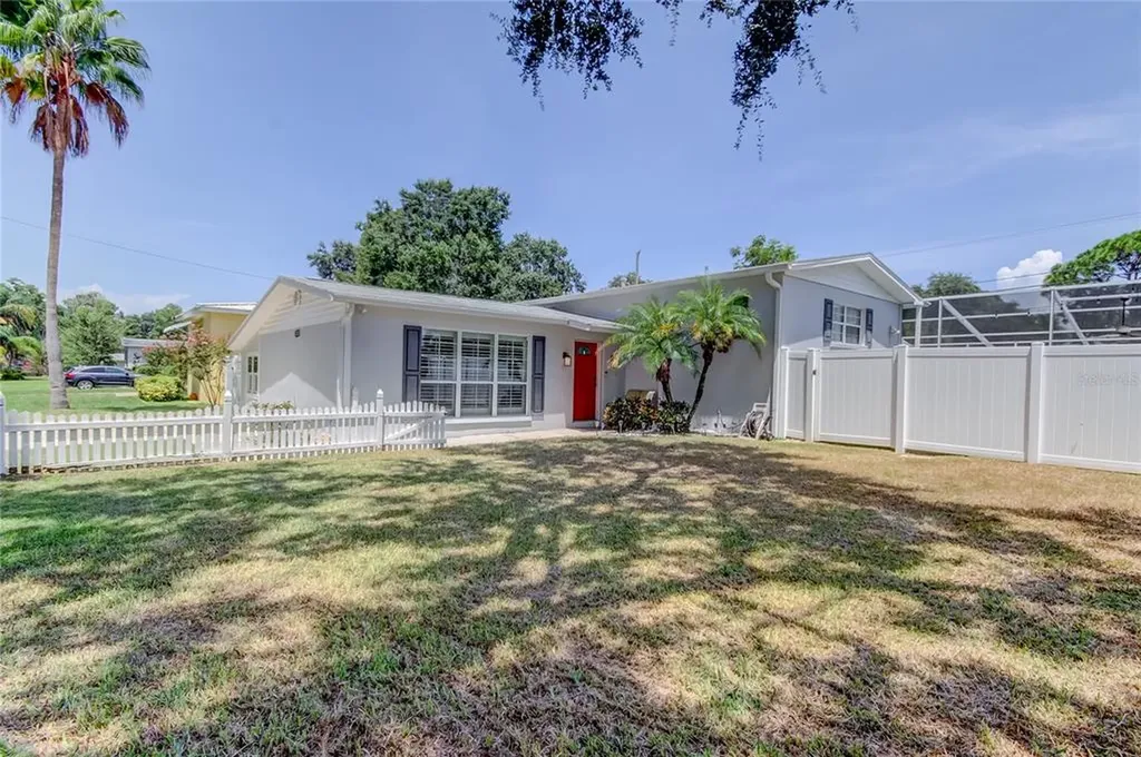 4528 S Hesperides Street Tampa FL 33611