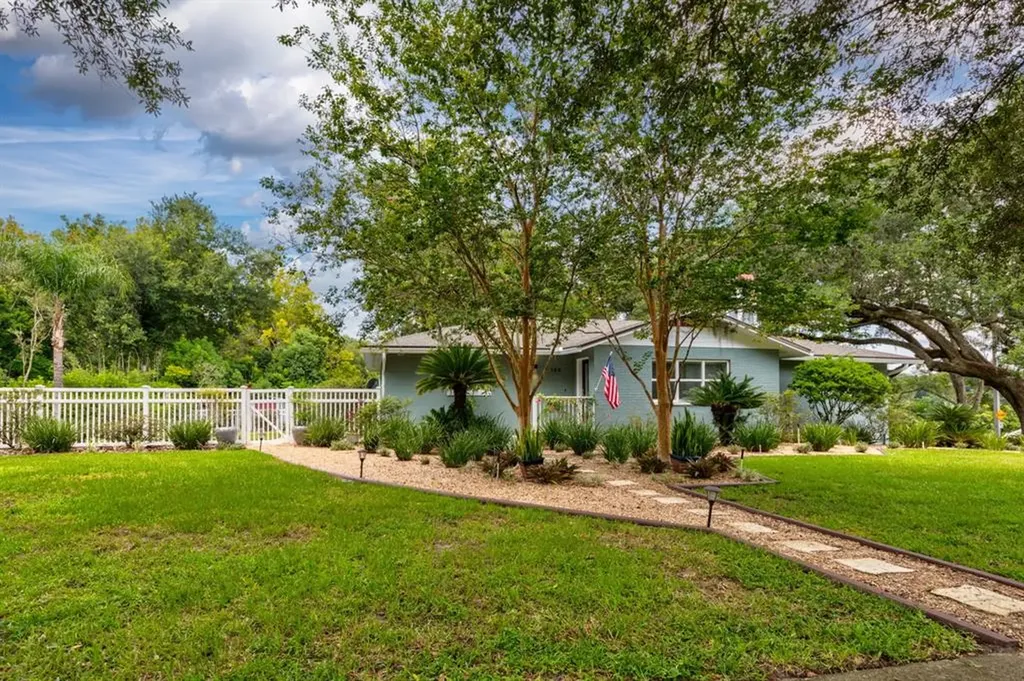 199 Groveland Road Mount Dora FL 32757