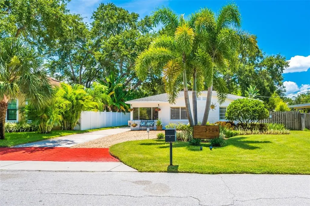 3504 W Cherokee Avenue Tampa FL 33611