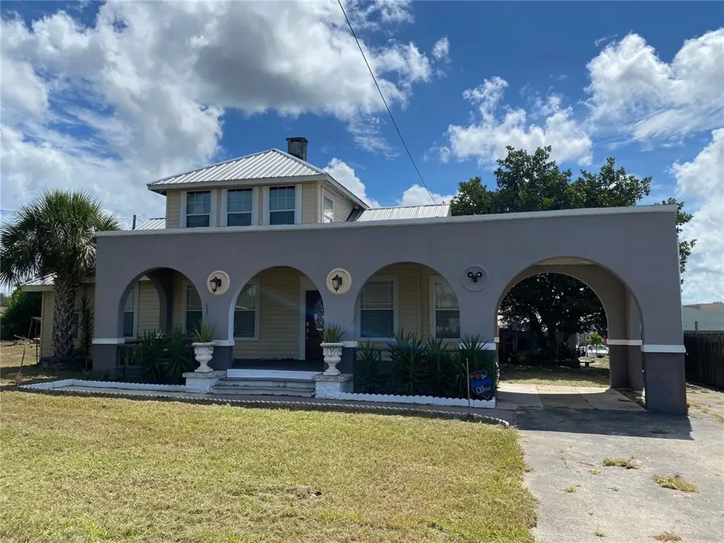 105 S Lotela Avenue Avon Park FL 33825