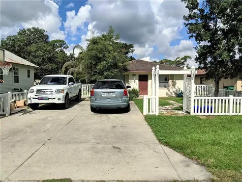 4839 16th Street Zephyrhills FL 33542