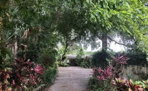 3808 Wisteria Street Sarasota FL 34232