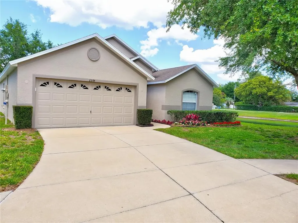 2384 Barons Court Tavares FL 32778