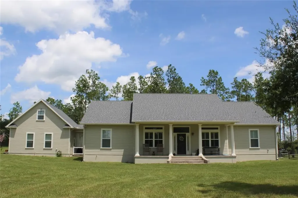 17936 Country Squire Lane Dade City FL 33523