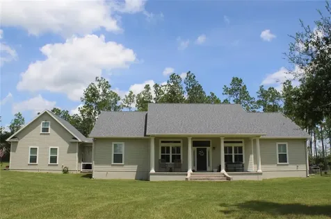 17936 Country Squire Lane Dade City FL 33523