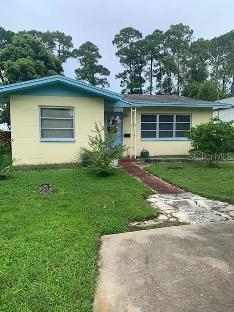 133 50th Terrace N St Petersburg FL 33703