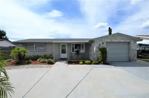 1133 Grand Boulevard Holiday FL 34690