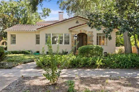 1030 15th Avenue N St Petersburg FL 33704