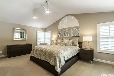 10018 SW 42nd Road Gainesville FL 32608