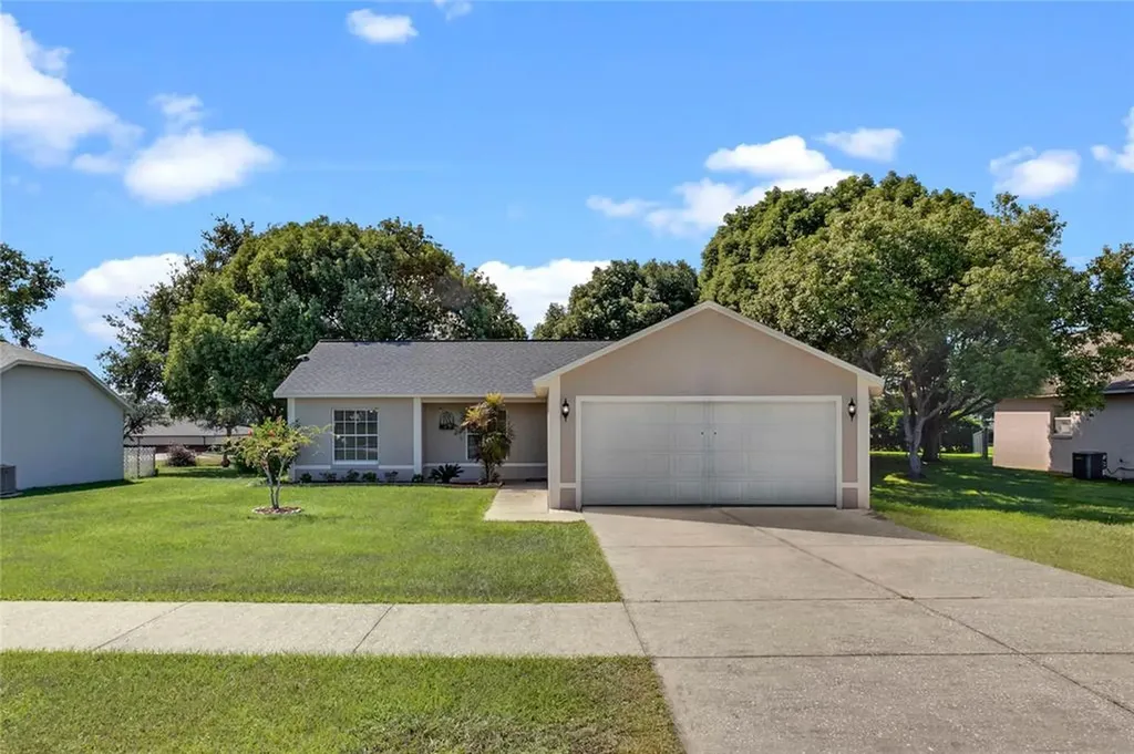 1004 Chelsea Parc Drive Minneola FL 34715