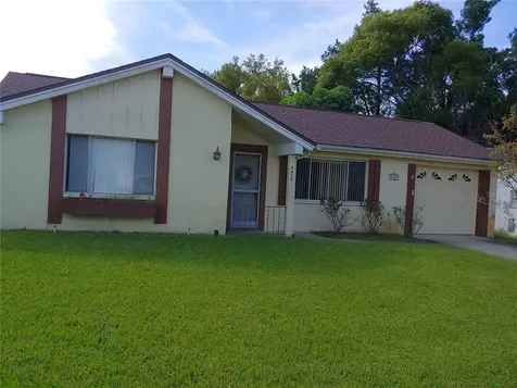 8408 Clover Hill Loop Hudson FL 34667