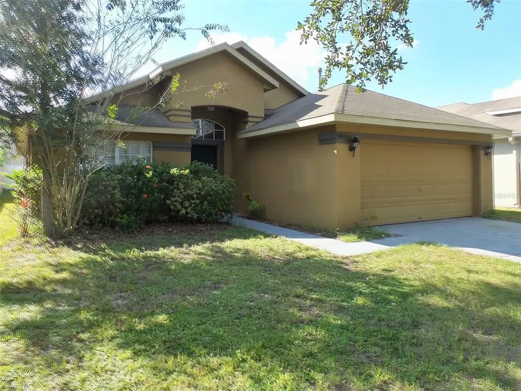 6816 Monarch Park Drive Apollo Beach FL 33572