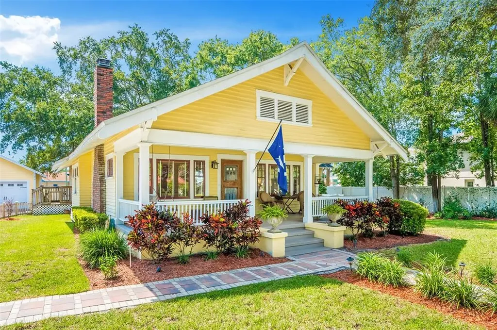 4010 W Neptune Street Tampa FL 33629
