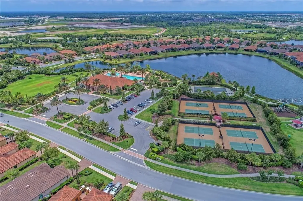 13703 Messina Loop Bradenton FL 34211