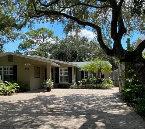 796 Plymouth Street Sarasota FL 34242