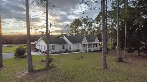 17533 Hyland Lane Dade City FL 33523