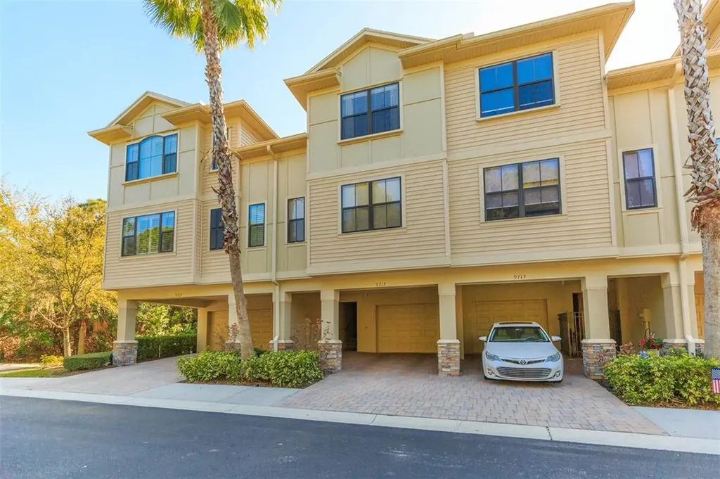 9715 Bay Grove Lane Tampa FL 33615