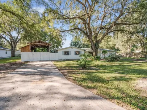 309 W Collins Avenue Bushnell FL 33513