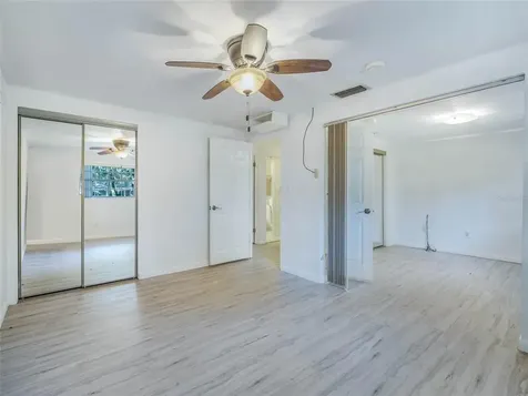 309 W Collins Avenue Bushnell FL 33513